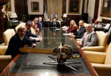 Milei se reunió en Casa Rosada con directivos de Tesla y autoridades de DayOne Data