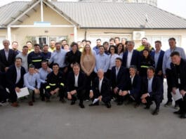 Milei recorrió fábricas en Bahía Blanca y se reunió con referentes de La Libertad Avanza