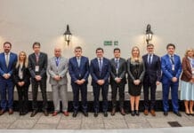 Orrego presentó la Fiesta Nacional del Sol 2026 en Buenos Aires