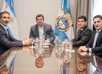 Se reunieron con el Gobernador de San Juan autoridades de JetSMART