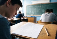Pruebas PISA 2025: Argentina cayó en las 3 materias y en Matemática tuvo el peor resultado de su historia
