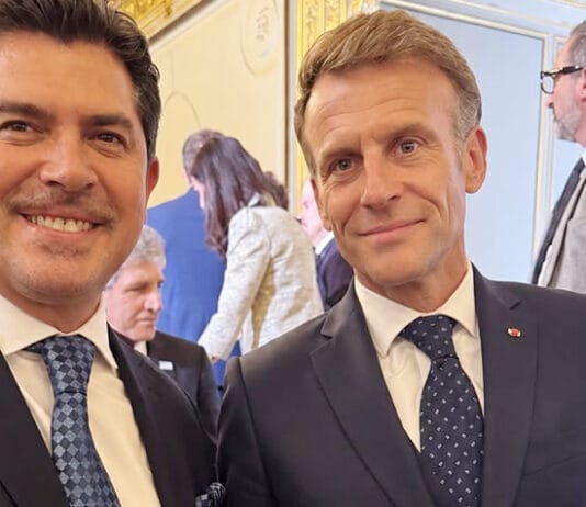 Francia: el Gobernador Orrego se entrevistó con el Presidente Macron