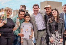 Orrego entregó viviendas en Chimbas: 69 familias tienen su casa propia desde hoy