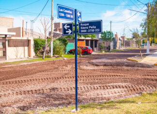 Con fondos municipales, Rivadavia comenzó el pavimento del Loteo Rumbos